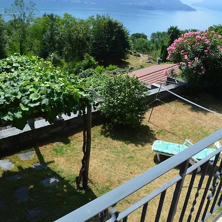 A View, Panorama Over Maggiore 펜션