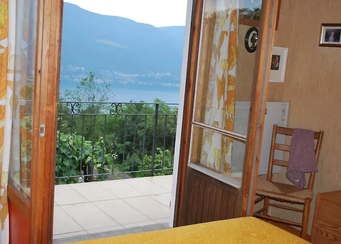 Holiday home A View, Panorama Over Maggiore